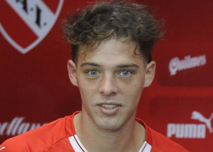 La colecta millonaria de un 'influencer' argentino calma el fuego en el club  Independiente