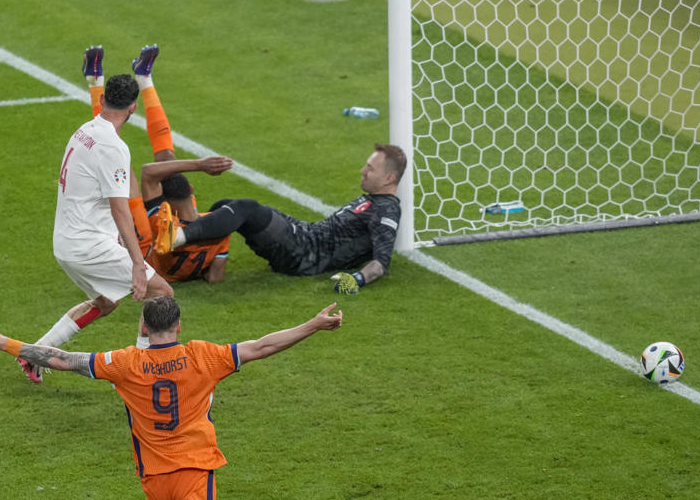 El líder de goleadores en la Euro… el autogol Diario Deportes | El ...