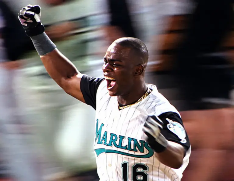 Hace 29 años… ¡El hit de Oro de Édgar Rentería para ganar la Serie Mundial de Béisbol con los Marlins!