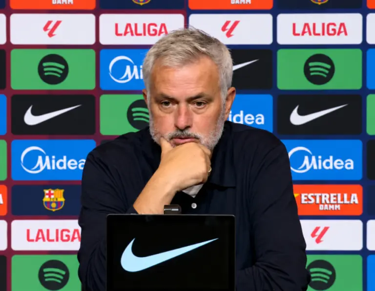 José Mourinho: “Fue una victoria con alma y también desde el banquillo”