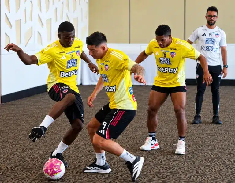 Sin Teo Gutiérrez, Junior convocó a 20 jugadores para enfrentar al Boyacá Chicó